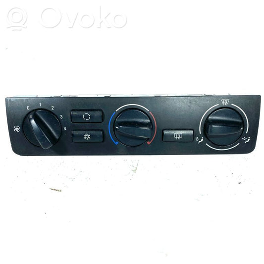 Gaisa kondicioniera / klimata kontroles / salona apsildes vadības bloks (salonā)