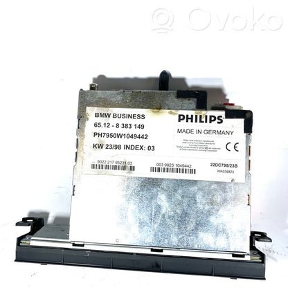 Radio / CD/DVD atskaņotājs / navigācija