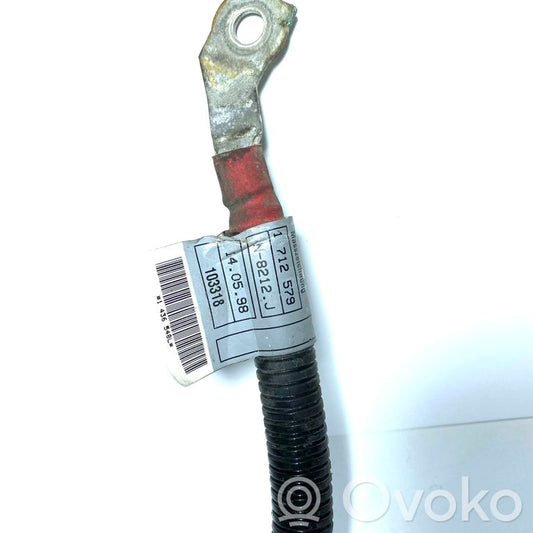 Положительный кабель (аккумулятор)