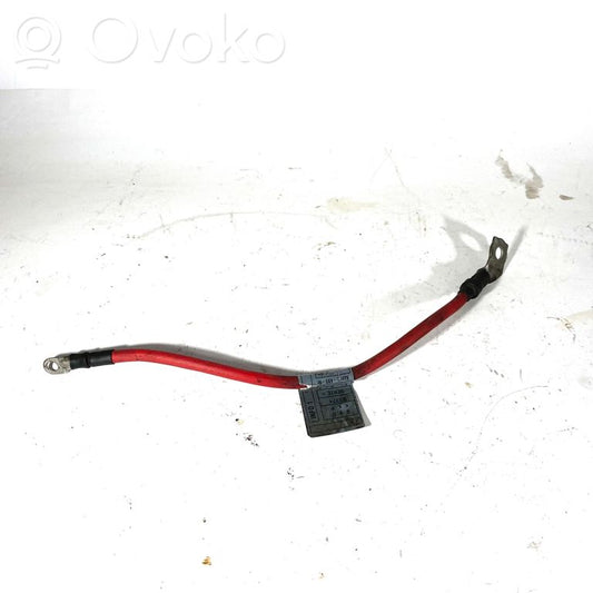 Положительный провод (аккумулятор)