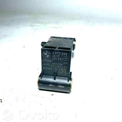 Airbag impact sensor