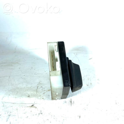 Sēdekļu regulēšanas slēdzis (-i)