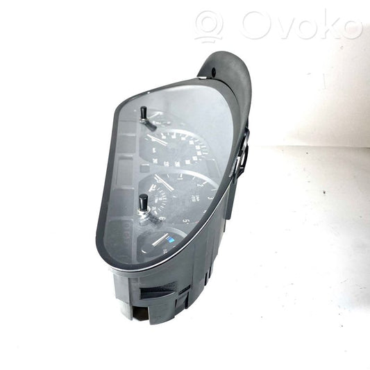 Spidometrs (instrumentu panelī)