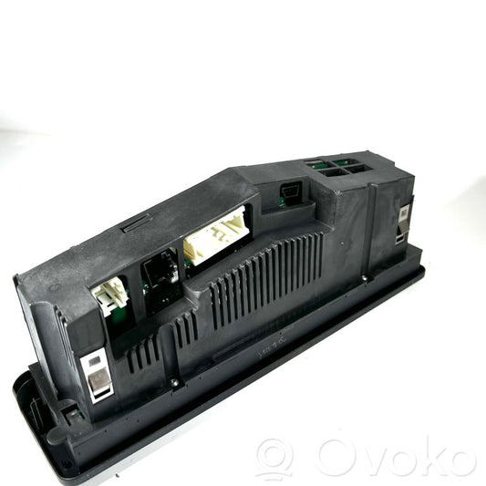 Gaisa kondicioniera / klimata kontroles / salona apsildes vadības bloks (salonā)