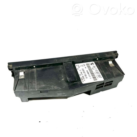 Gaisa kondicionēšanas / salona apsildes vadības bloks