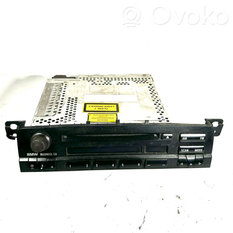 Radio / CD/DVD atskaņotājs / navigācija