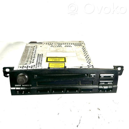 Radio / CD/DVD atskaņotājs / navigācija