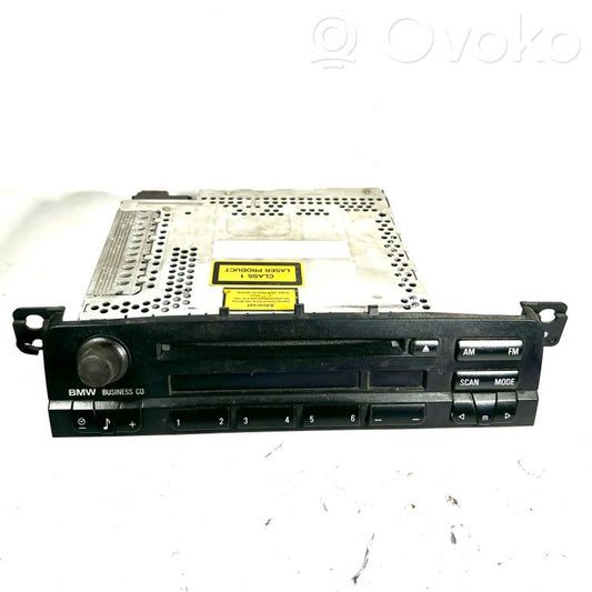 Radio / CD/DVD atskaņotājs / navigācija