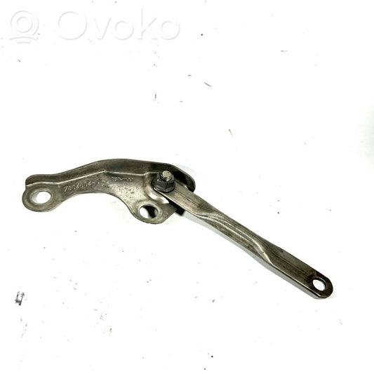 Izpūtēja turētājs