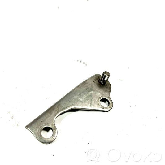 Izpūtēja turētājs