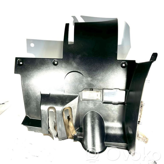 Декоративный щиток панели (нижний)