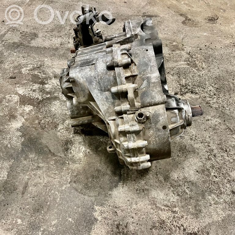 Mehāniska 6 ātrumu pārnesumkārba