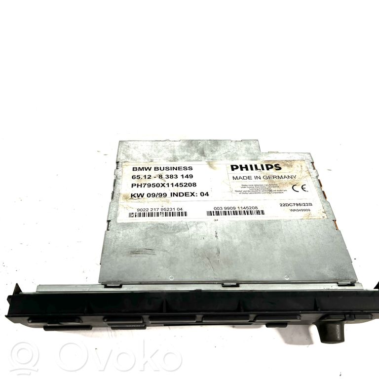 Radio / CD/DVD atskaņotājs / navigācija