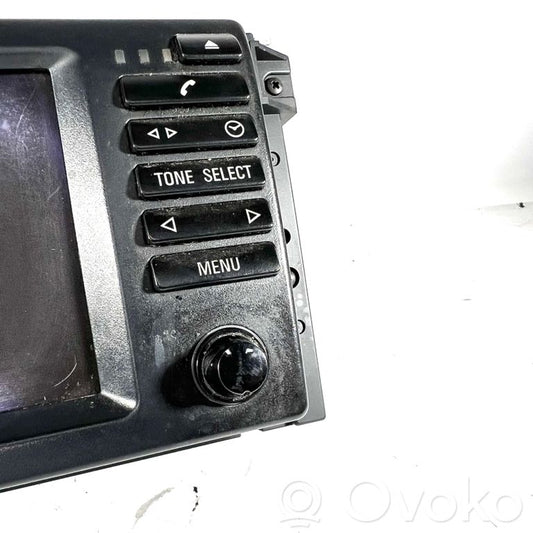 Radio / CD/DVD atskaņotājs / navigācija