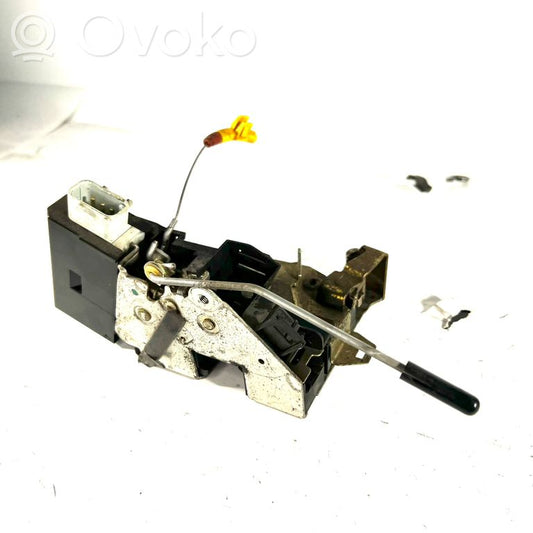 Aizmugurē slēdzene