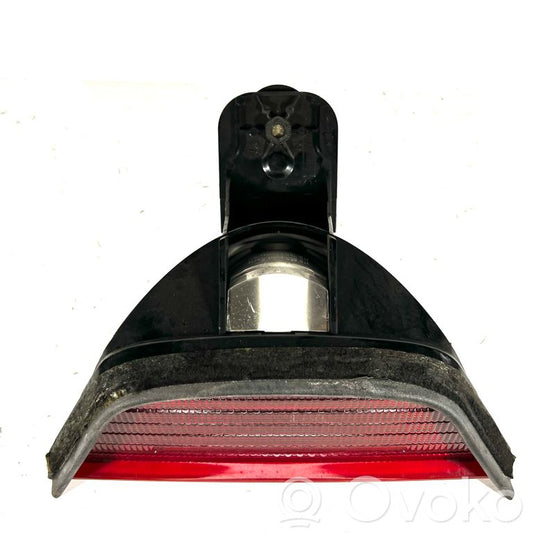 Papildu bremžu signāla lukturis