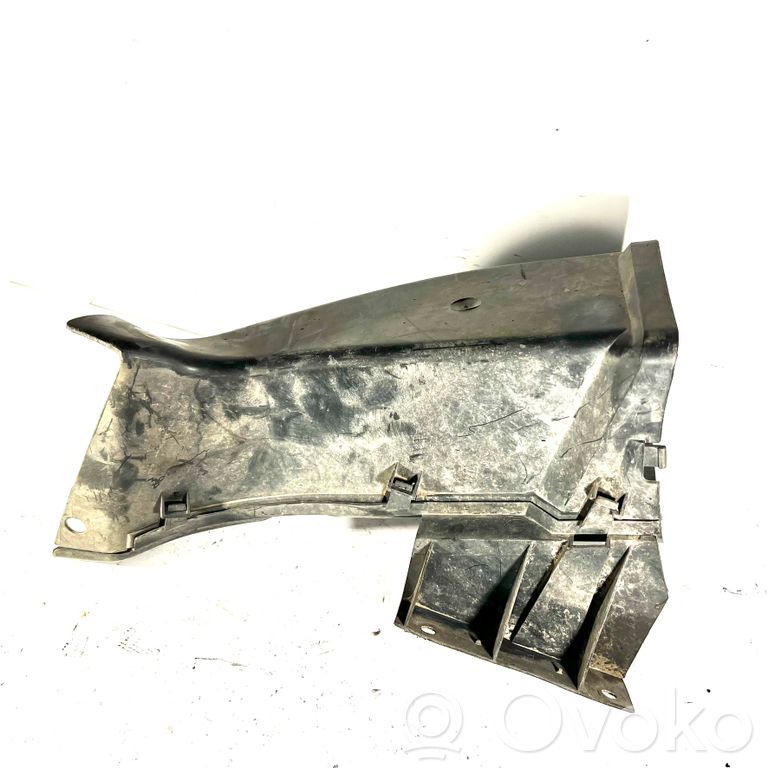 Brake cooling air duct