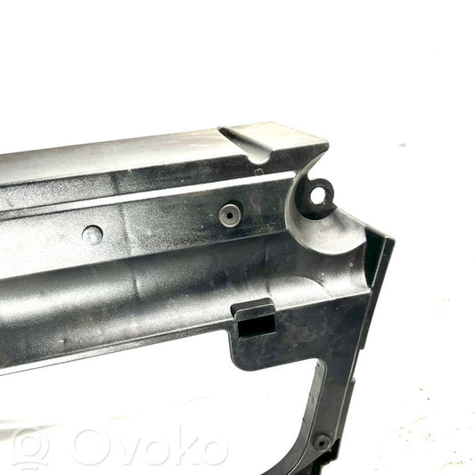 Нижняя панель отделки багажника