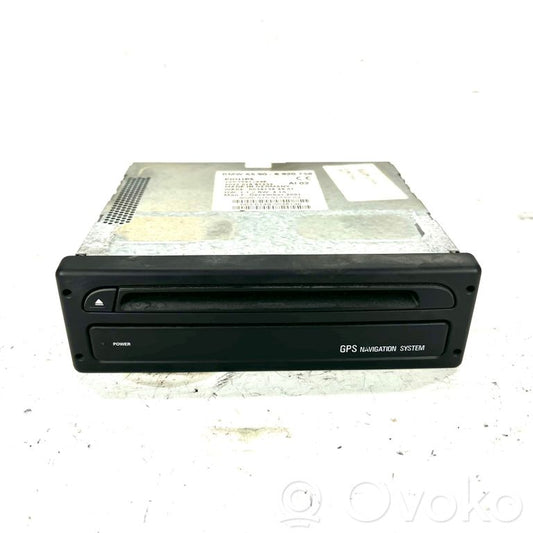 Radio / CD/DVD atskaņotājs / navigācija