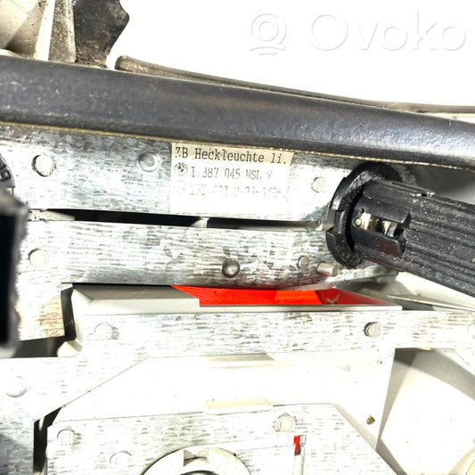 Aizmugurējais lukturis virsbūvē