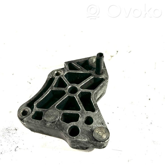 Power steering pump mount