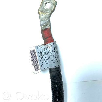 Положительный кабель (аккумулятор)