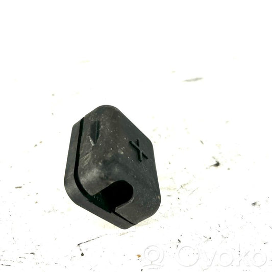 Positive wire connection assembly