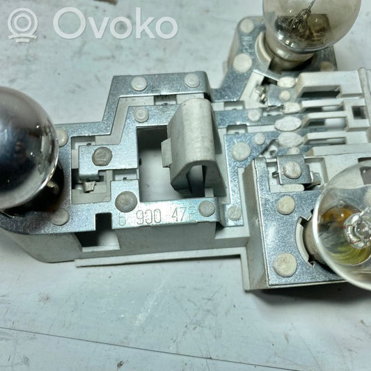 Aizmugurējā luktura detaļa