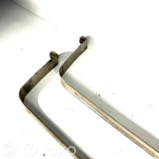 Degvielas tvertnesturētājs (-i)