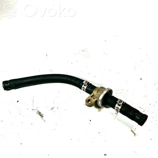 Degvielas atplūdes caurule