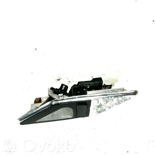 Aizmugurējo vietu apgaismojums