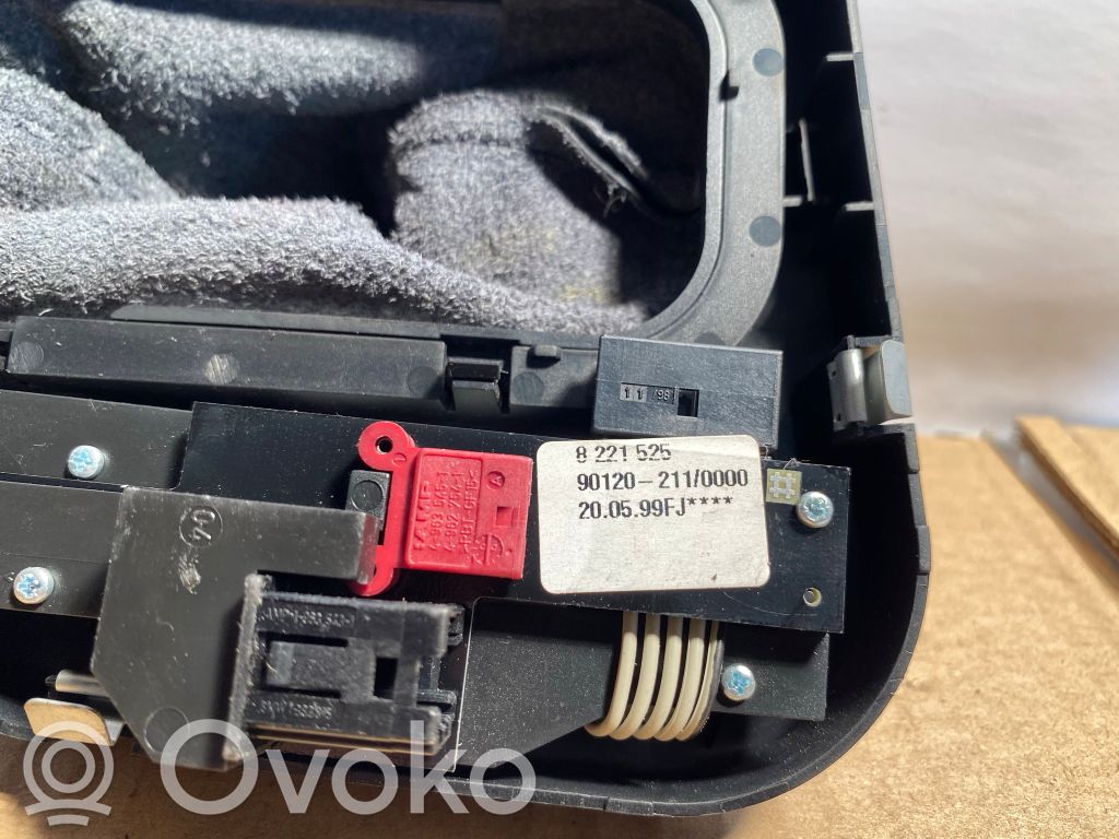 Ātrumu pārslēgšanas sviras dekoratīvā apdare (plastmasas)