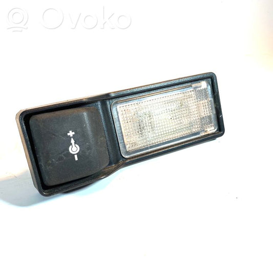 Прикуриватель сзади