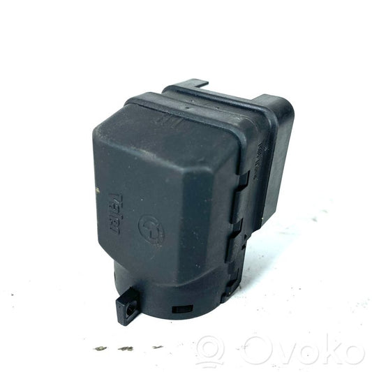 Ignition switch contacts