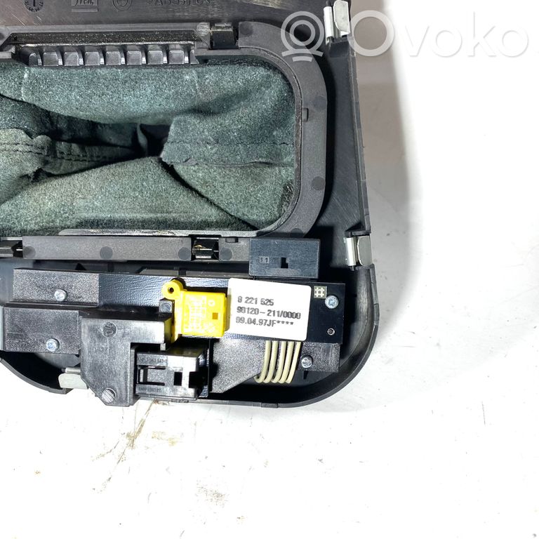 Ātrumu pārslēgšanas sviras dekoratīvā apdare (plastmasas)