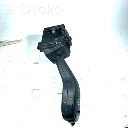 Pagrieziena signālu / lukturu sviria