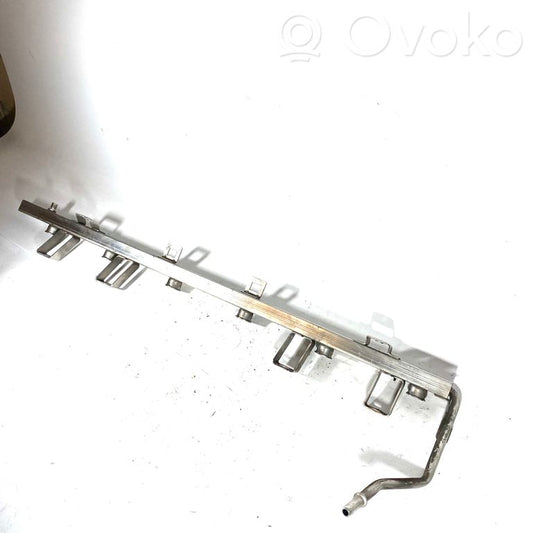 Degvielas maģistrālā caurule