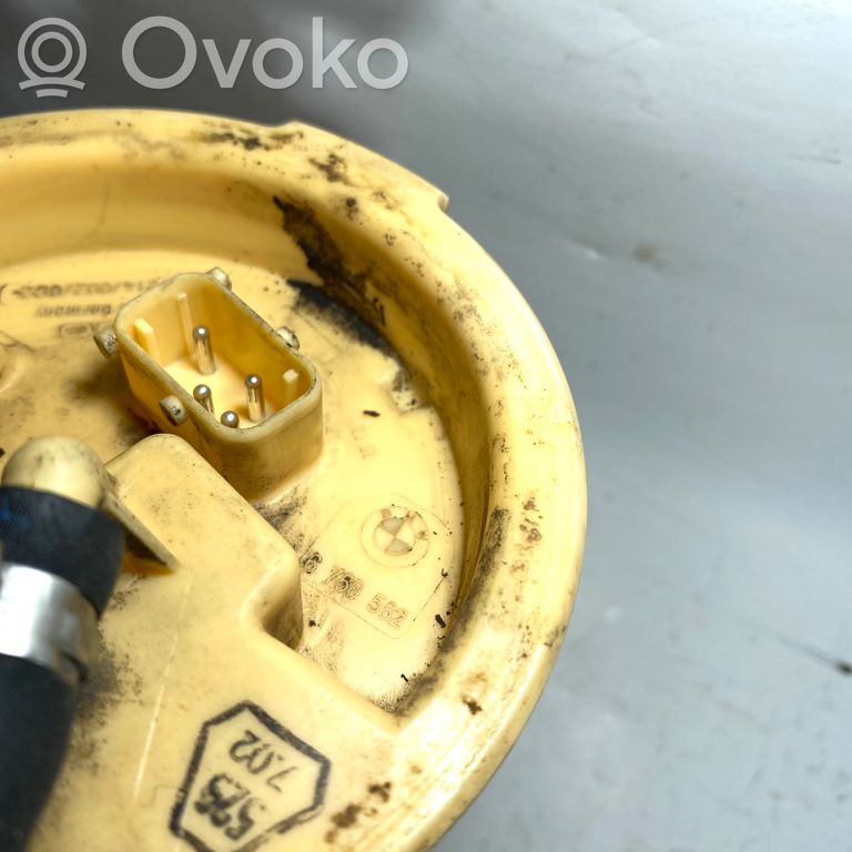 Fuel pump (in the fuel tank)