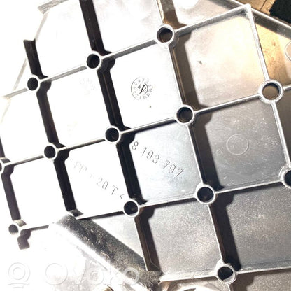 Trunk side lower trim panel