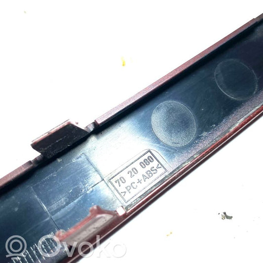 Aizmugurējā luktura dekoratīvā apdare