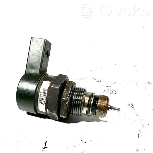 Fuel pressure regulator