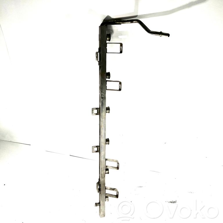 Degvielas maģistrālā caurule