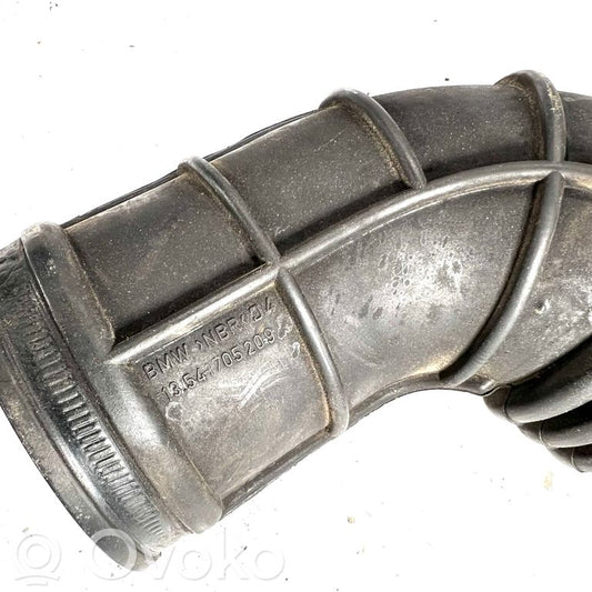 Air intake duct details