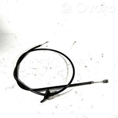 Dzinēja pārsega slēdzenes trosīte