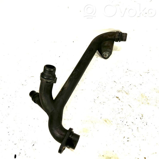 Caurulīte (-es) / šļūtene (-es)