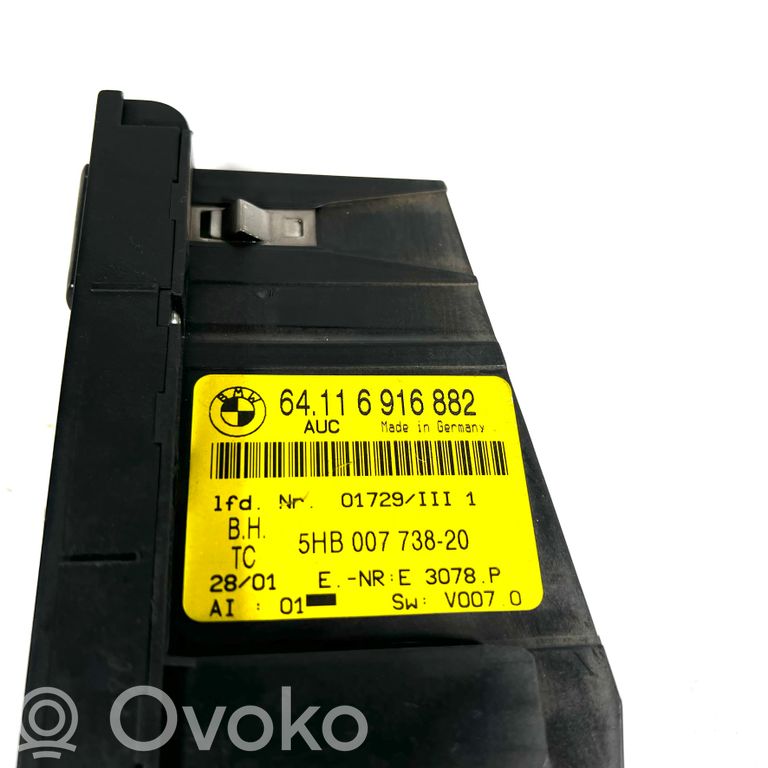 Air conditioning / climate control / interior heating control unit (in the passenger compartment)