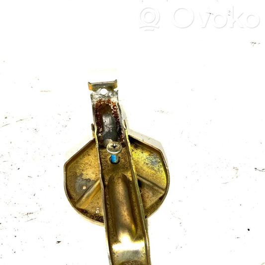 Akumulatora stiprinājums