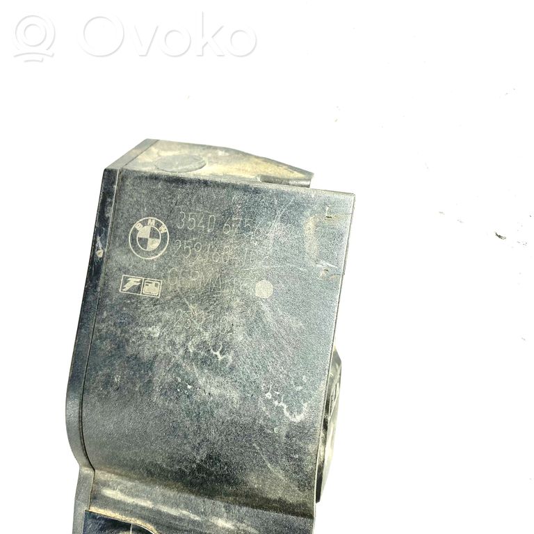Akseleratora elektriskais regulators (pedālis)