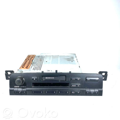 Radio / CD/DVD atskaņotājs / navigācija