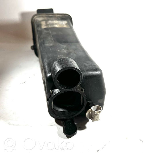 Dzesēšanas šķidruma izplešanās tvertne